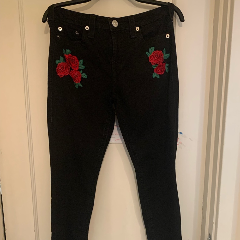 True religion black jeans with embroidered flowers sz 31